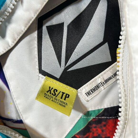 Volcom Bauhaus Insulated Women's Jacket Medium Snowboard Ski Winter Hooded - Picture 6 of 10